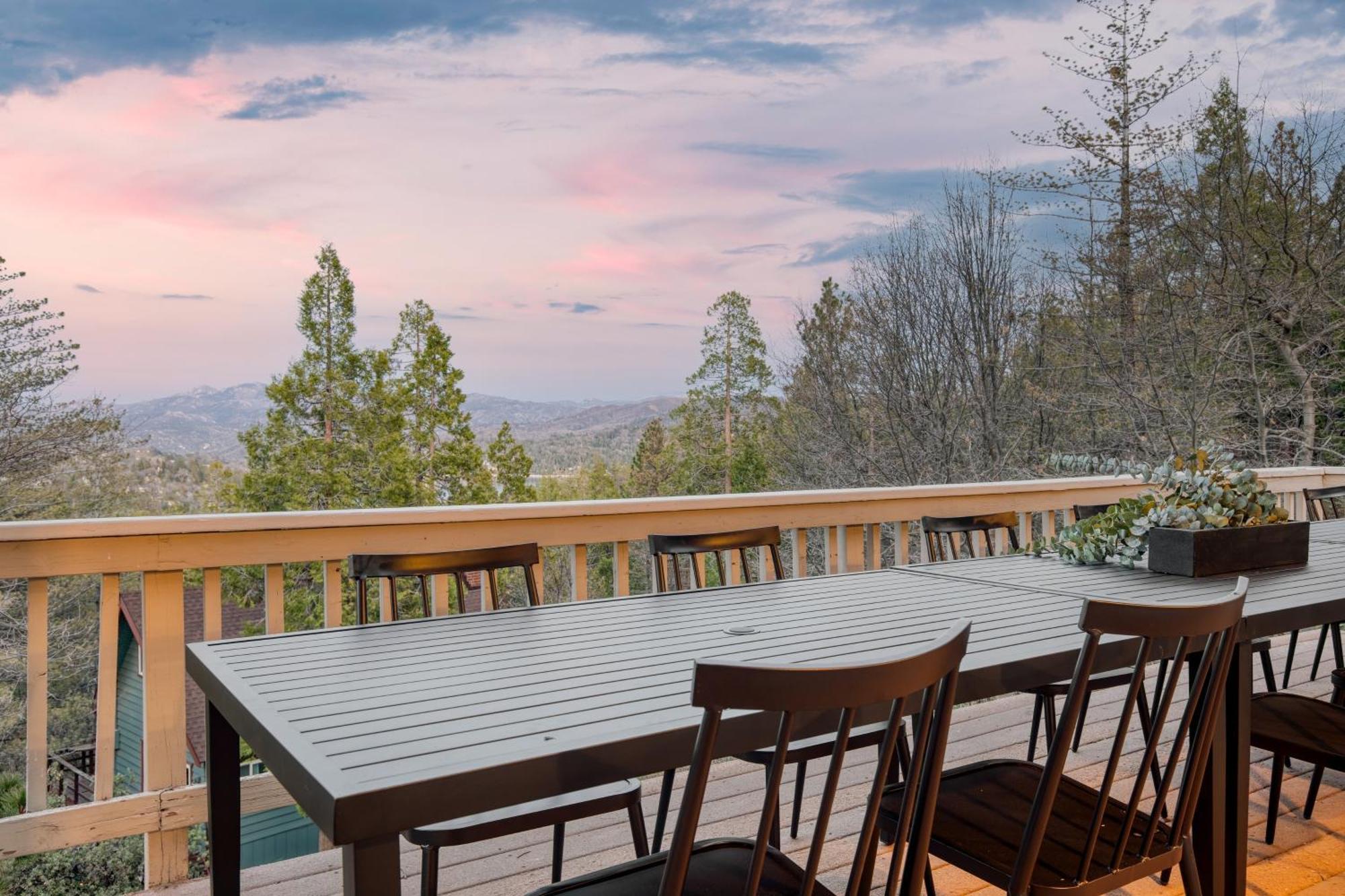 Pollock By Avantstay Stunning Views W Movie Room Hot Tub Game Room Large Balcony Lake Arrowhead Exterior foto